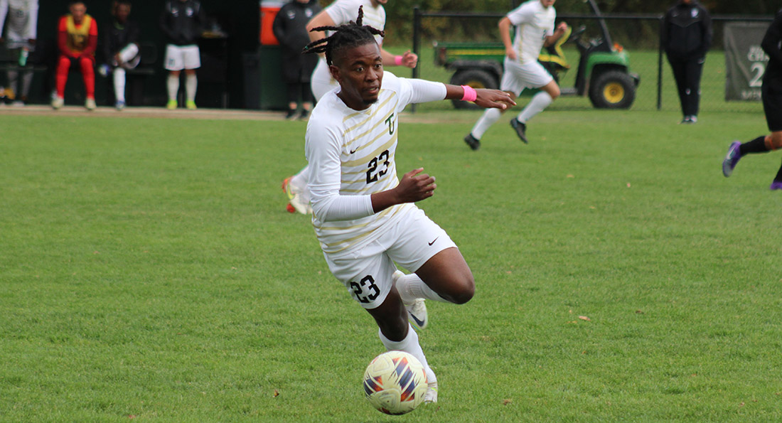 Chewe Mukaka scored twice in the win over Findlay. (Photo by Kylie Chaney)