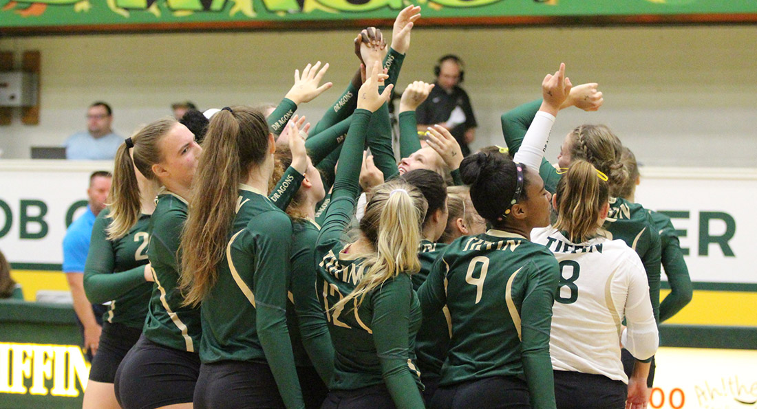 Volleyball Prepares for Midwest Crossover