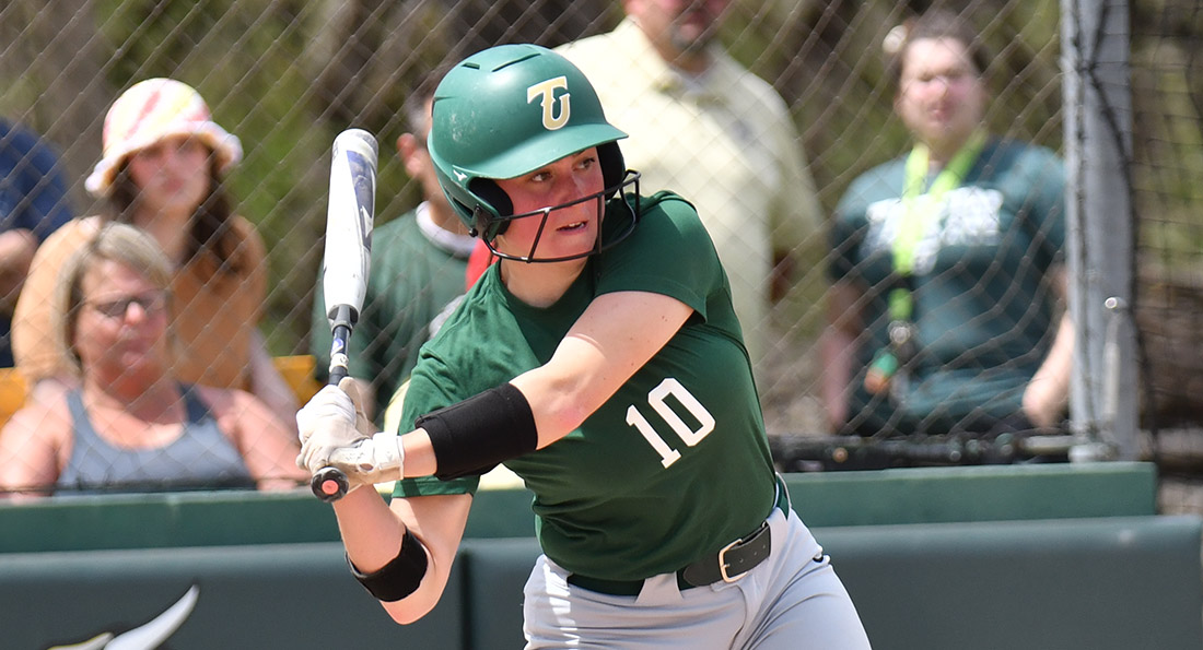 Kennedy Rorar had a double in game one against Ohio Dominican.