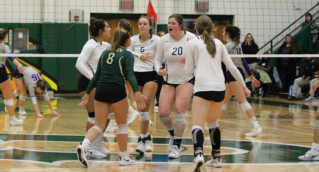 Volleyball Hosts Walsh and Malone in Important GMAC Contests