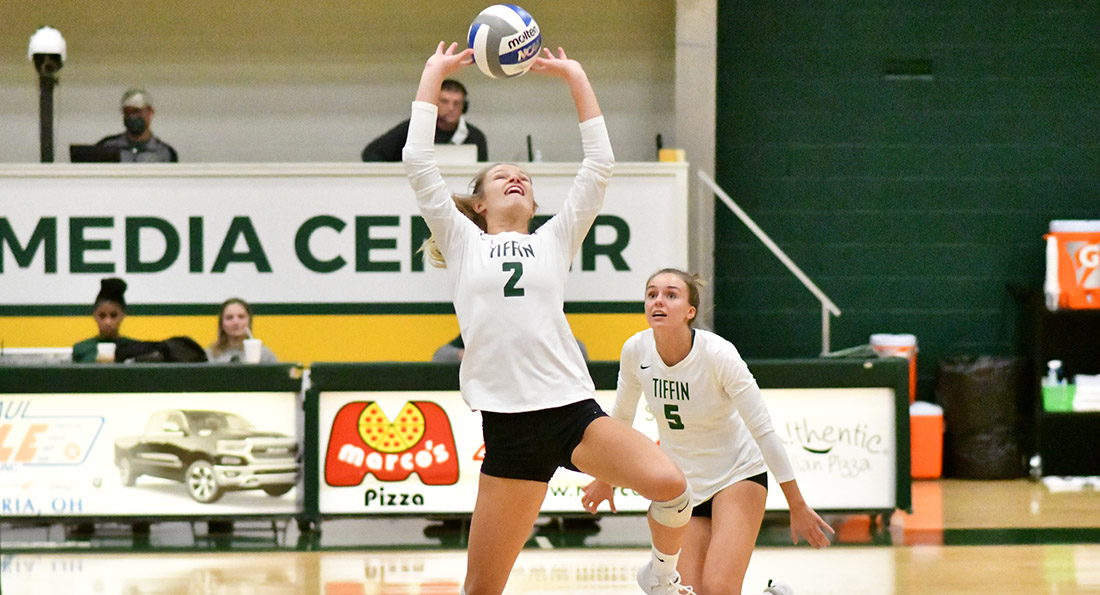 Loryn Huffman and the Dragons came back to beat Cedarville 3-1.