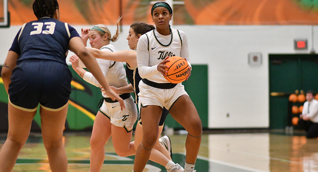 Jada Tate registered a double-double in the win over non-conference opponent UIS.