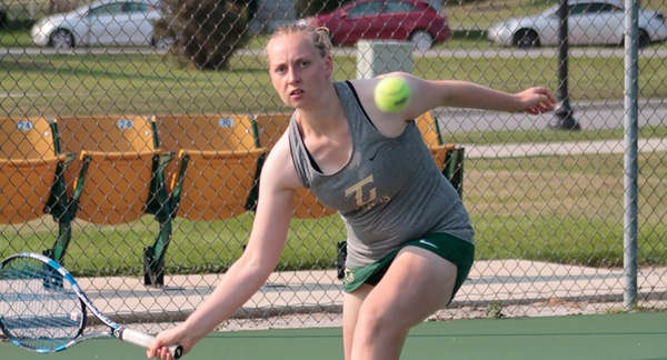Anais Geslin was the lone singles winner against Indianapolis.