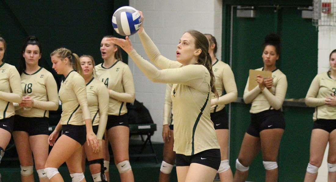 Jenna Huffman and the Dragons fell in four sets to Hillsdale in the GMAC Championship.