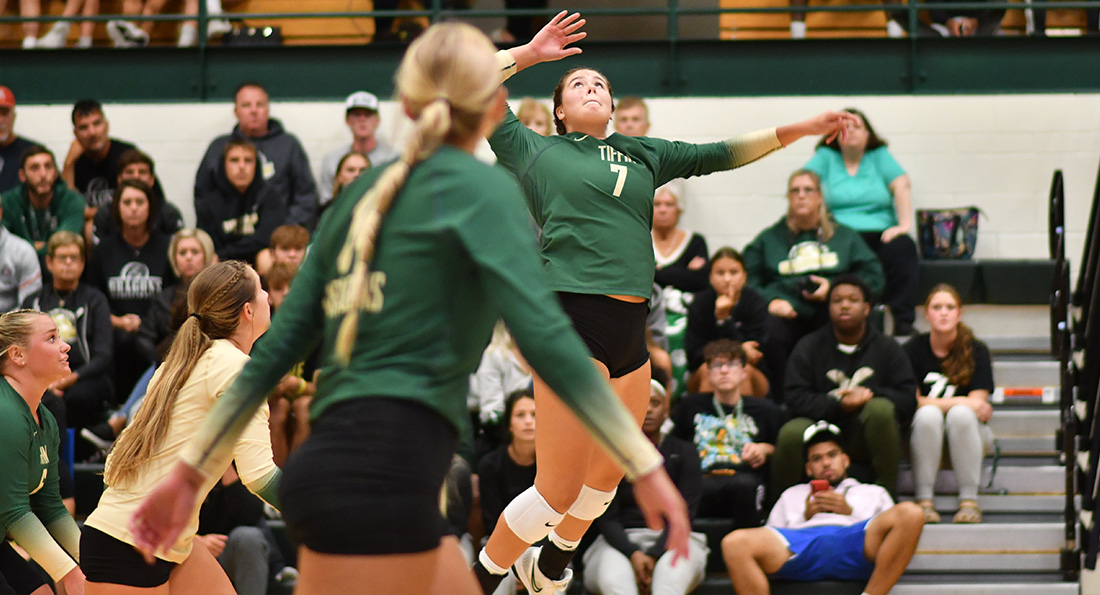 Taylor Peterson had a team-high 13 kills in the win against Ursuline.